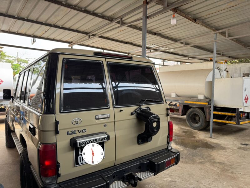 Vende-se Land Cruiser V8 chef máquina tudo de origem carro super cuidado