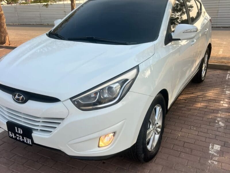 Hyundai Tucson full