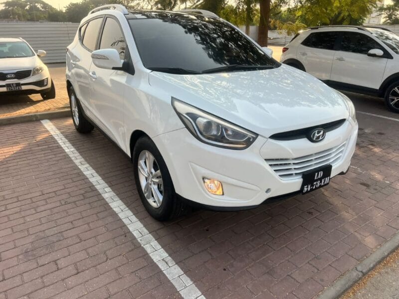 Hyundai Tucson full