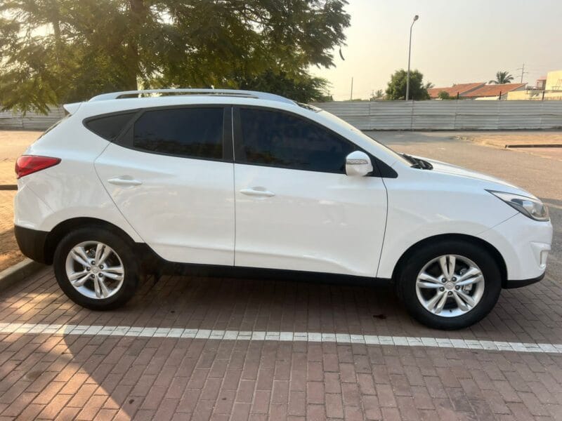 Hyundai Tucson full