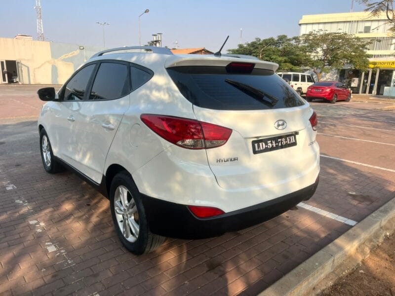 Hyundai Tucson full
