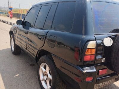 RAV4 Familiar