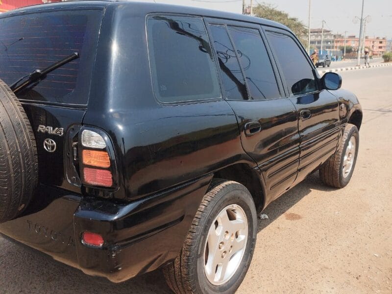 RAV4 Familiar