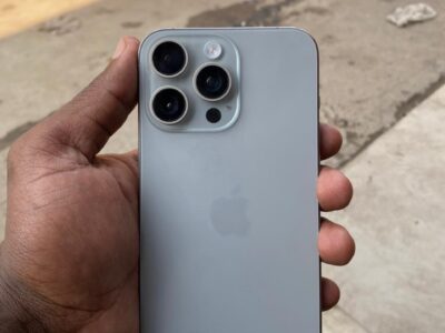 iPhone: 15 Pro Max