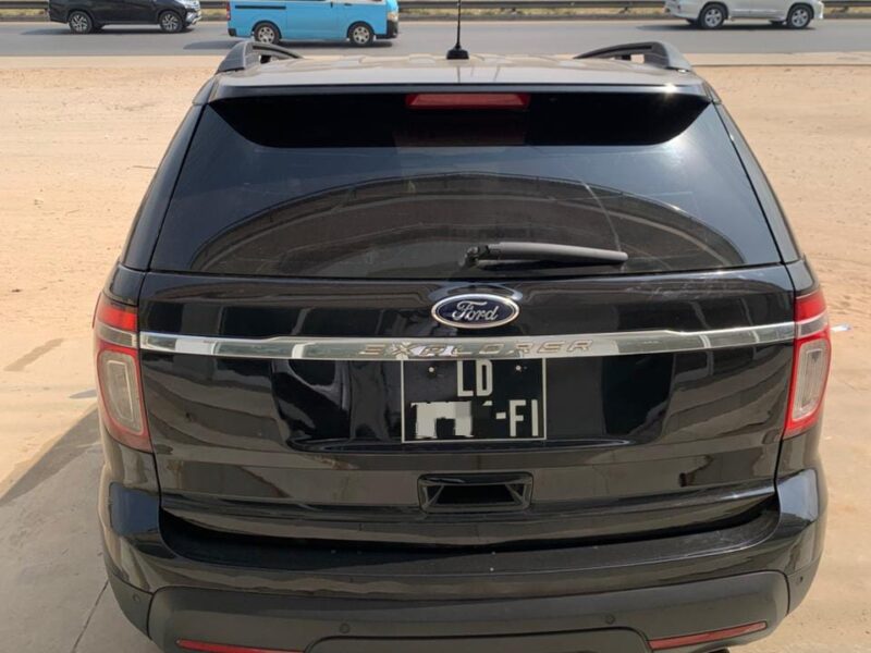 FORD EXPLORER