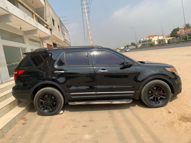 FORD EXPLORER