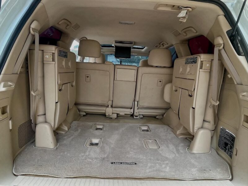 Toyota Land Cruiser VXR