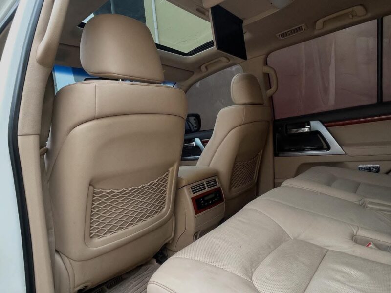 Toyota Land Cruiser VXR