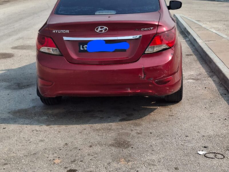 Hyundai accent 2V