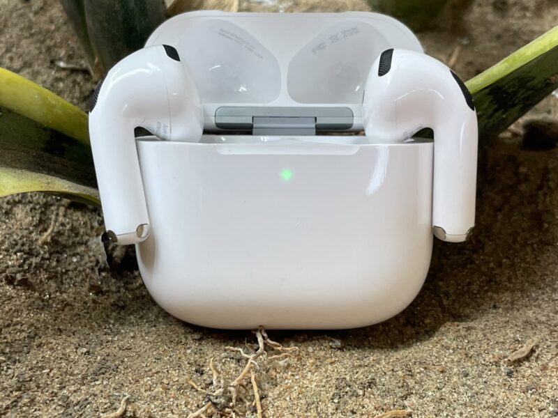 AirPods 4