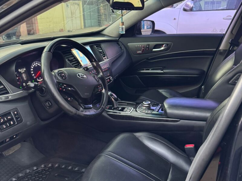 Kia k9 a venda