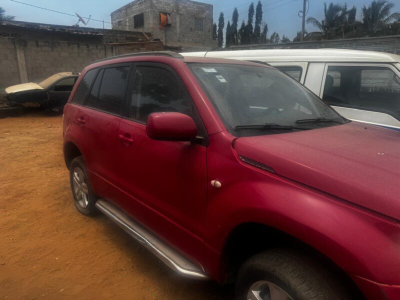 SUZUKI GRANDE VITARA .
