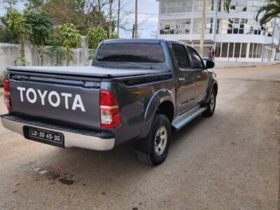 *TOYOTA HILUX PICK-UP*