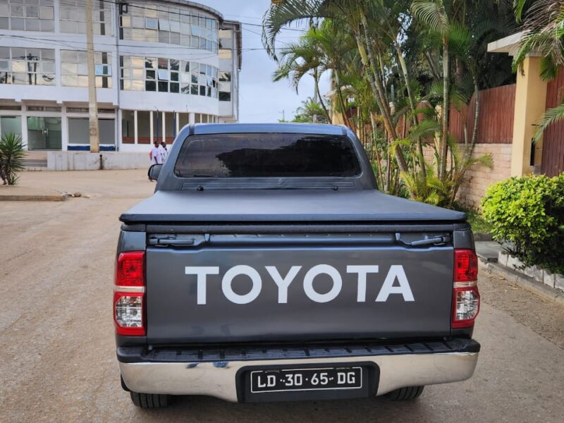 *TOYOTA HILUX PICK-UP*