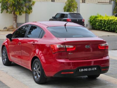 KIA RIO DE MALA