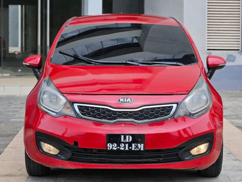 KIA RIO DE MALA