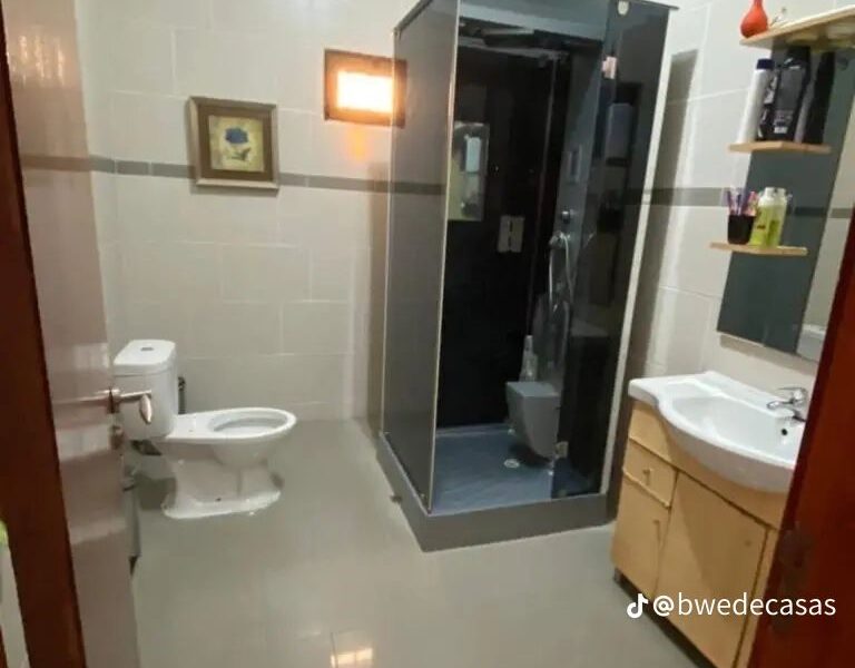 LUXUOSA VIVENDA MOBILADA NO BENFICA - KIFICA