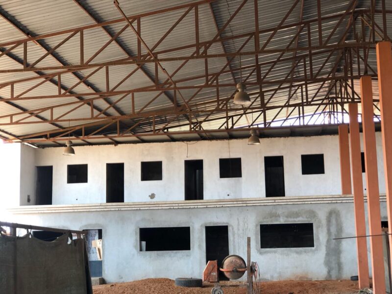 Venda este Armazém/Estaleiro