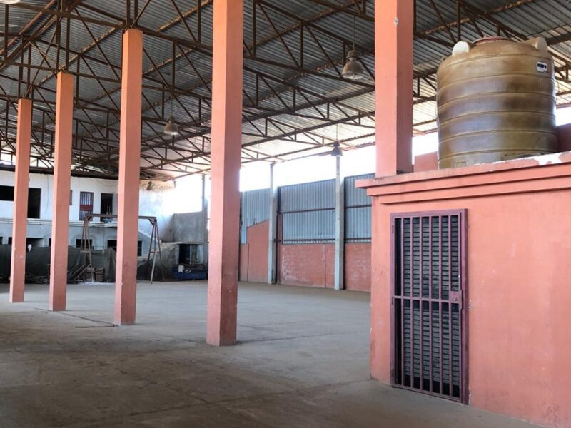 Venda este Armazém/Estaleiro