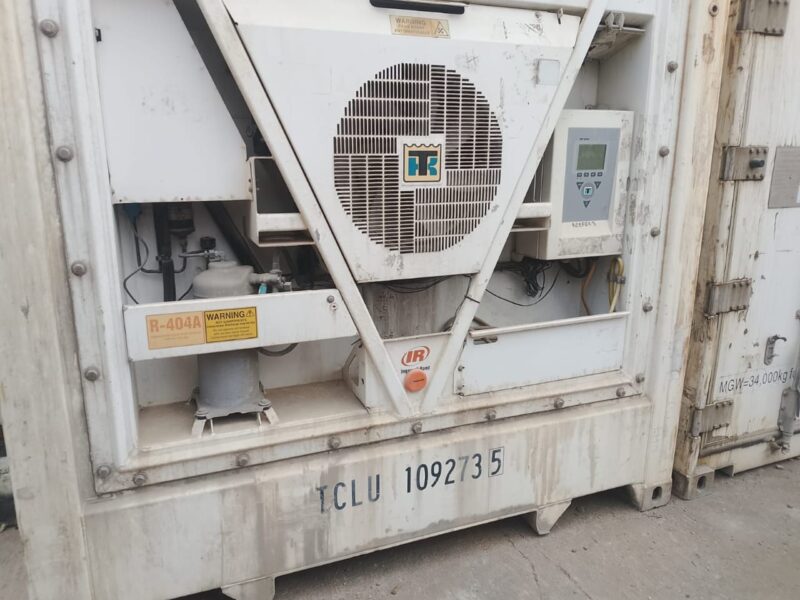 *VENDO ESTE CONTENTOR FRIGORÍFICO QUASE NOVINHO*