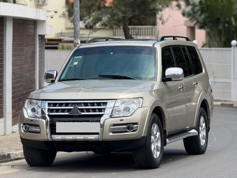 *Mitsubishi pajeiro v6🚘*