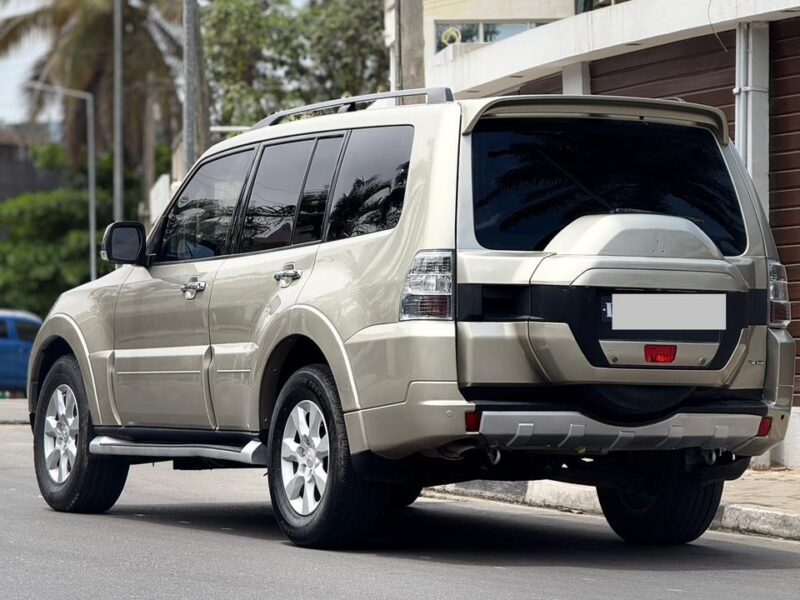 *Mitsubishi pajeiro v6🚘*