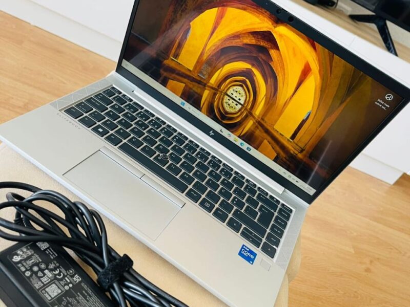 HP ELITEBOOK