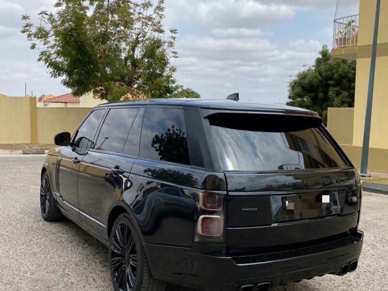 *RANGE ROVER VOGUE SUV*