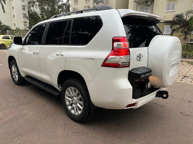 Toyota Land Cruiser Prado TXL 1KD Diesel 2014