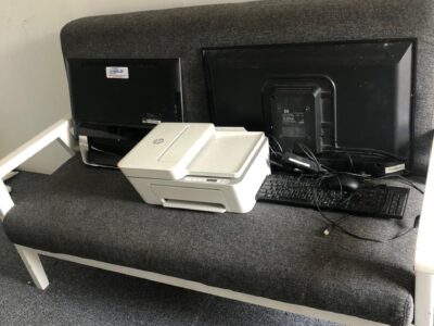 *À Venda Materiais de Escritório*