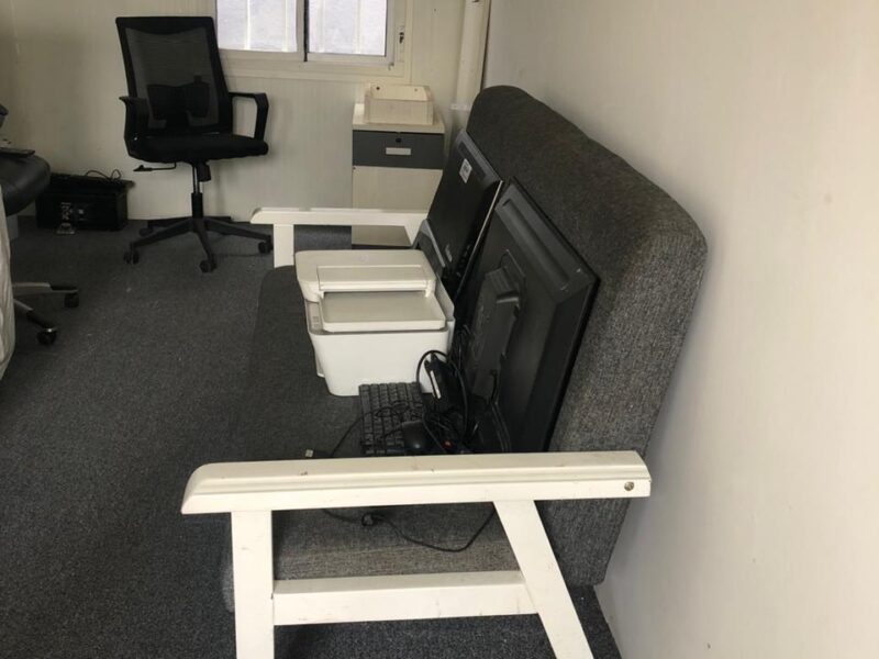 *À Venda Materiais de Escritório*