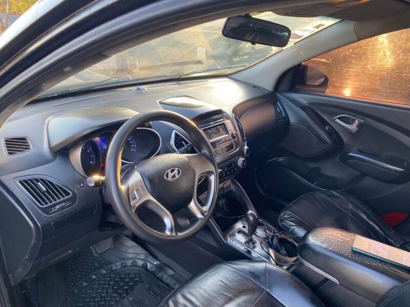 *HYUNDAI TUCSON*