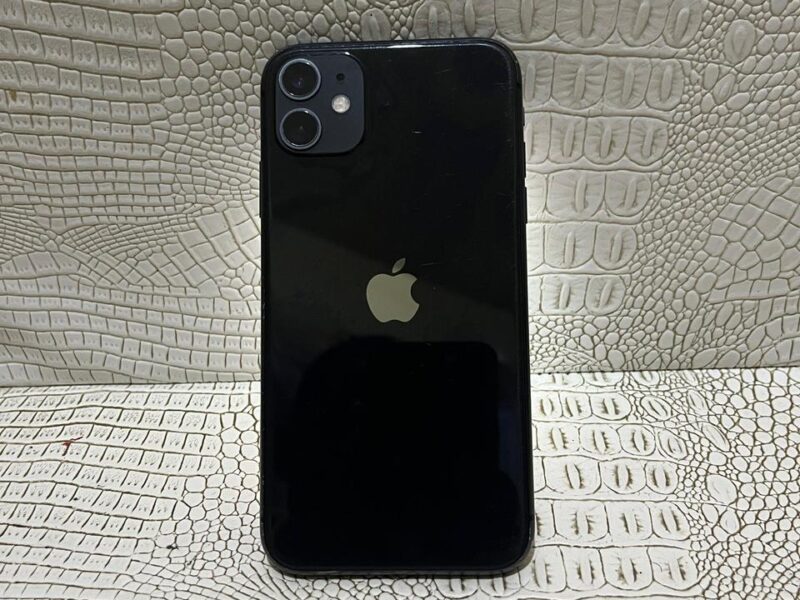 iPhone 11normal novo fora da caixa📲