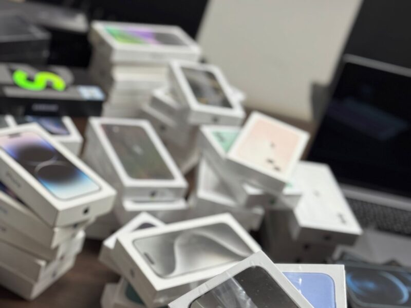 *IPHONE* novos selado na caixa