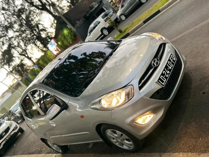 HYUNDAI i10 1.1