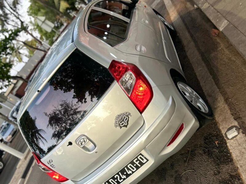 HYUNDAI i10 1.1