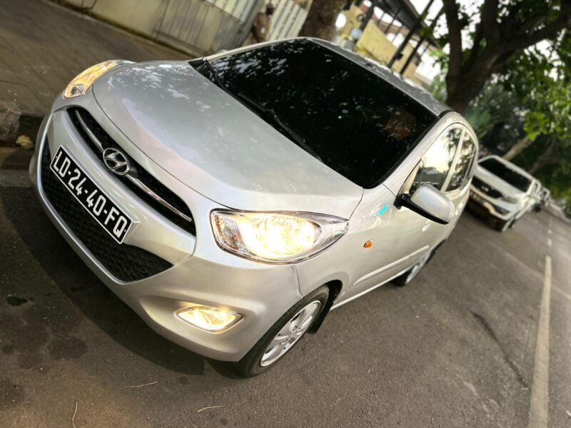 HYUNDAI i10 1.1