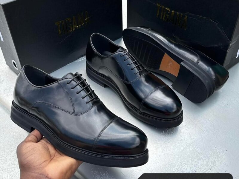 Sapatos e ténis Original a venda