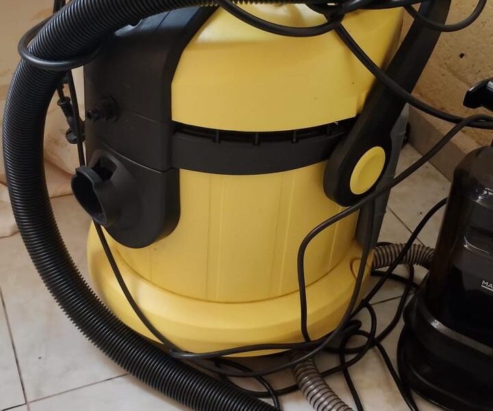 Máquina extratora para lavagem de cadeirão