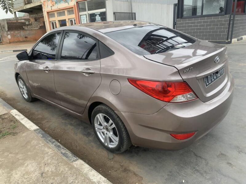 *HYUNDAI ACCENT 2V ✌🏽*
