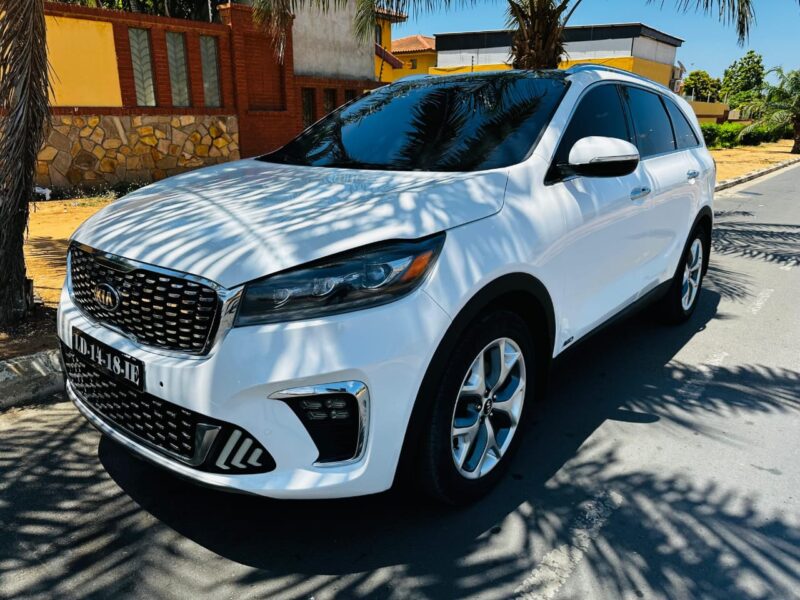 KIA SORENTO SUV