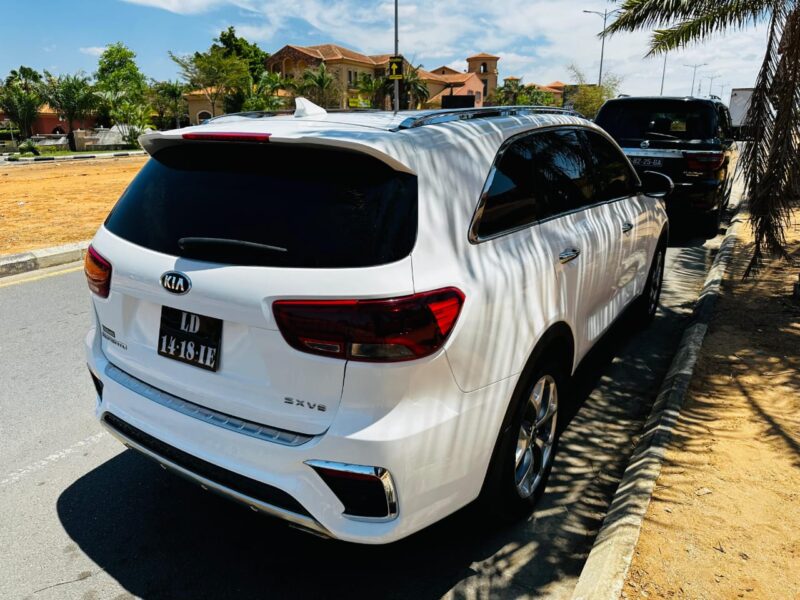 KIA SORENTO SUV