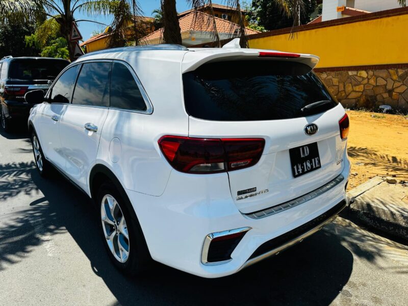 KIA SORENTO SUV