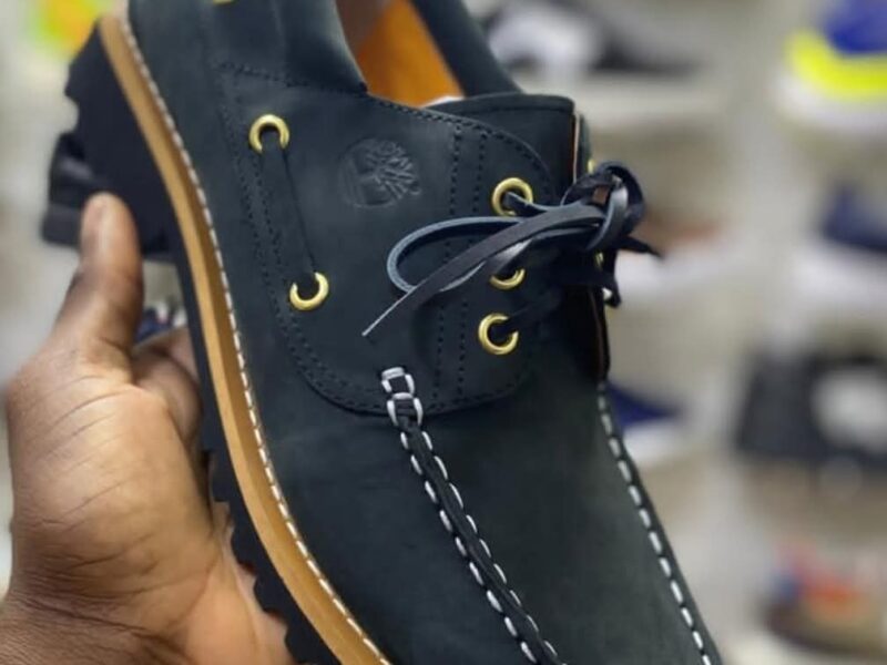 Venda de sapatos e ténis originais