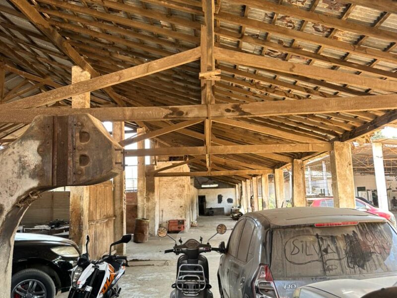 TERRENO / ESTALEIRO DE ESQUINA – MARÇAL