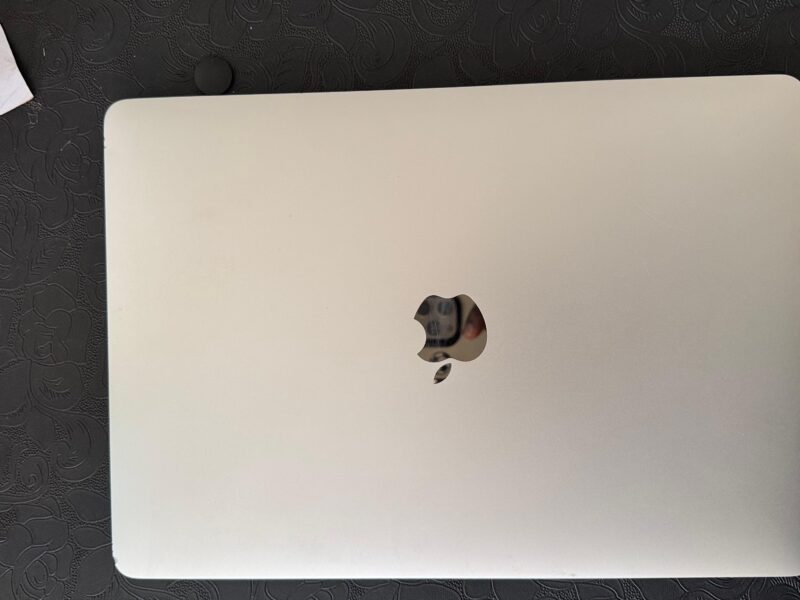 MacBook Pro 17