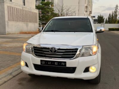 TOYOTA HILLUX