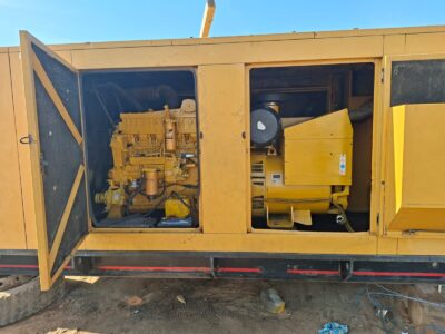 A Gerador Caterpillar 400 KVAS