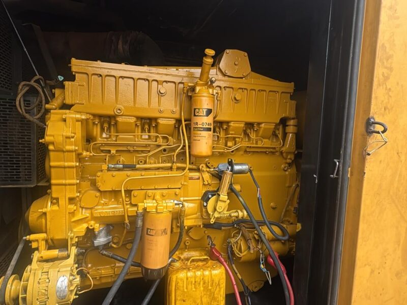 A Gerador Caterpillar 400 KVAS