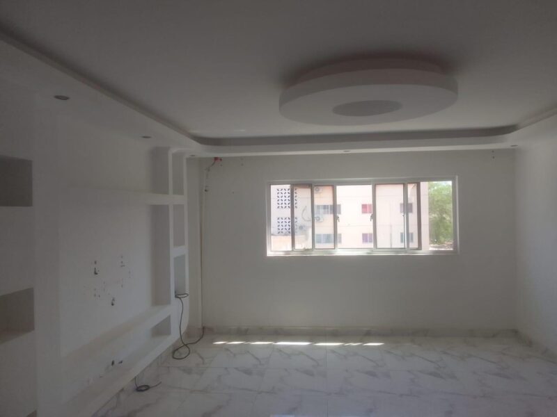 ARRENDA-SE APARTAMENTO T3